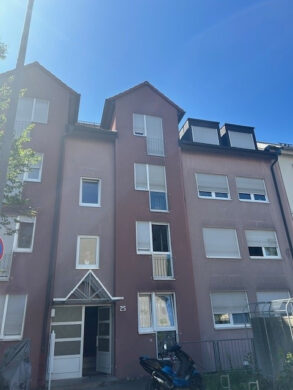 4-Zimmer-DG-Wohnung mit Balkon, Finkenschlag 25, 90766 Fürth